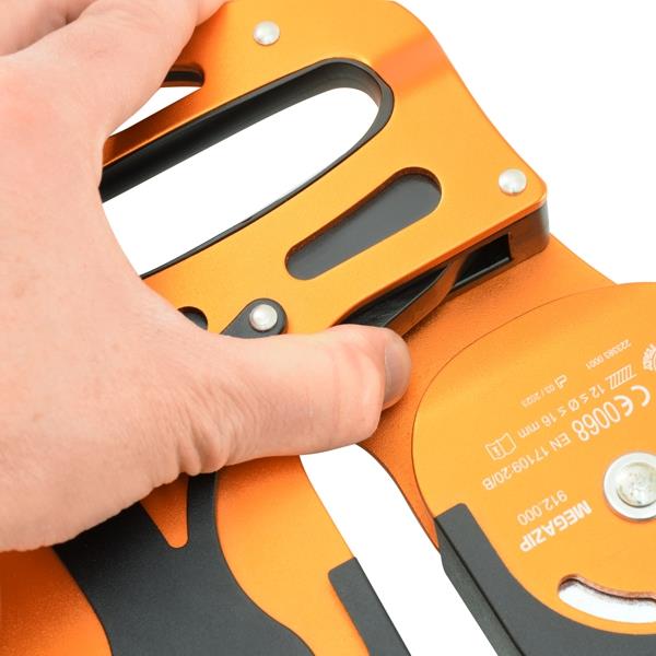 MEGAZIP – Kong USA